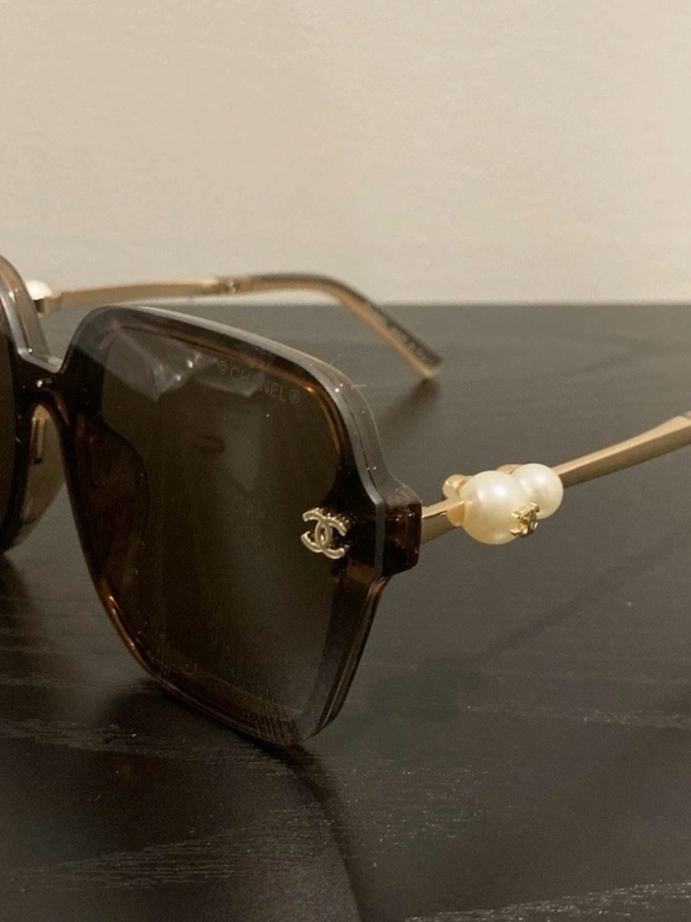 Authentic Chanel Brown Square Pearl Accent Sunglasses nwot - Picture 6 of 7